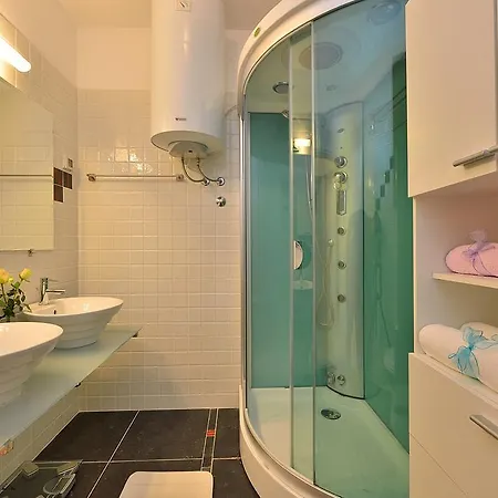 Villa Nodi Apartment