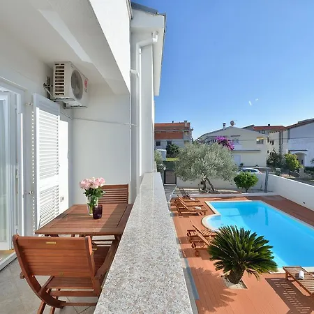 Villa Nodi