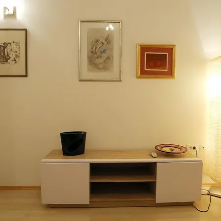 Villa Nodi Apartment