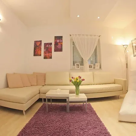 Villa Nodi Apartment *